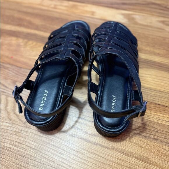 NWOT Bamboo Chunky Platform Strappy Sandals - Size 10 - Picture 3 of 5
